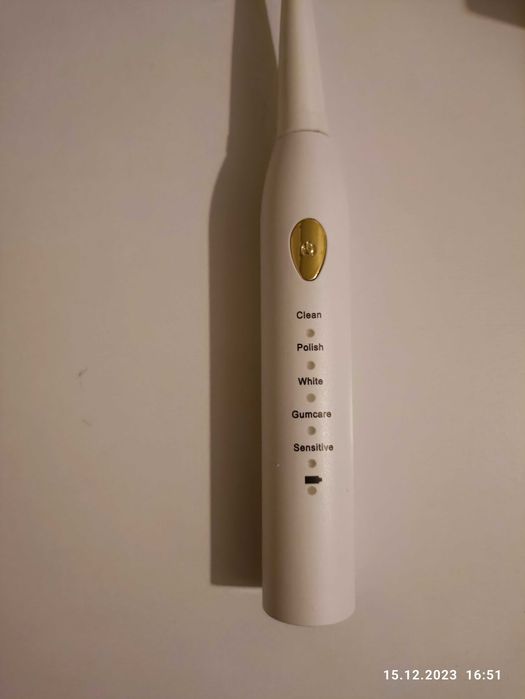 продам электрическую зубную щетку бритвенный станок RAZOR