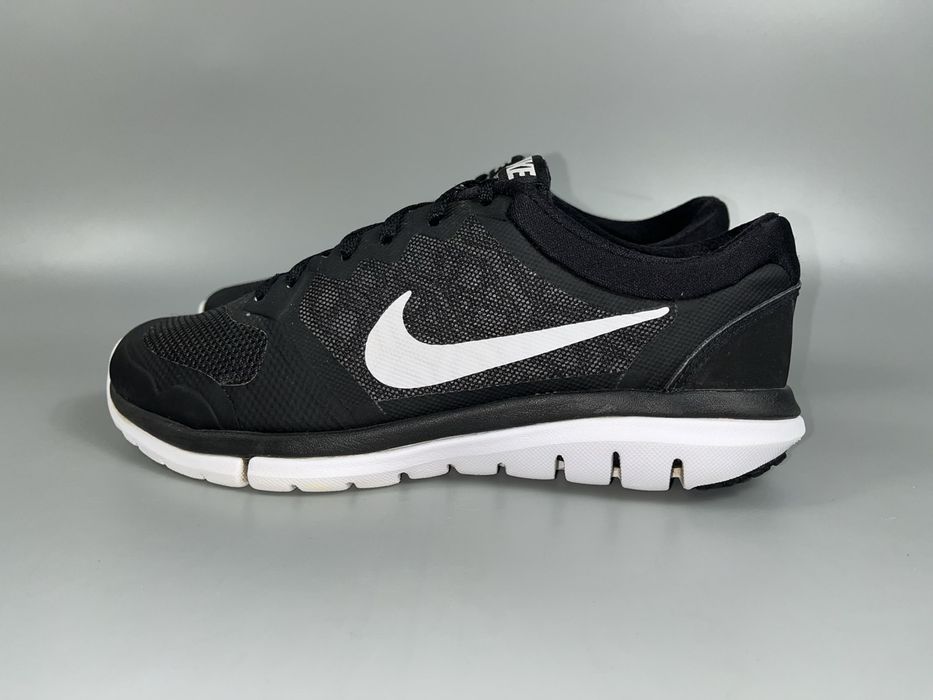 Кроссовки Nike Flex 38 размер (по стельке 24 см)