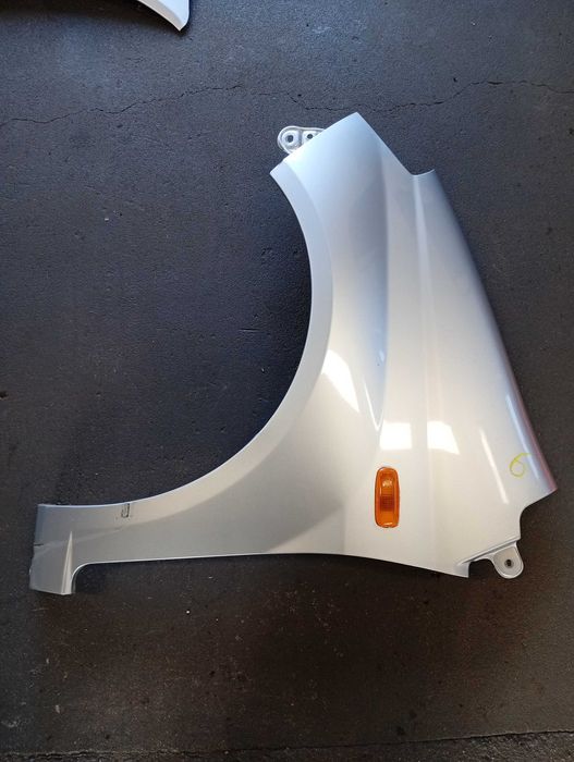 Błotnik lewy Daihatsu Cuore VI Nr.6