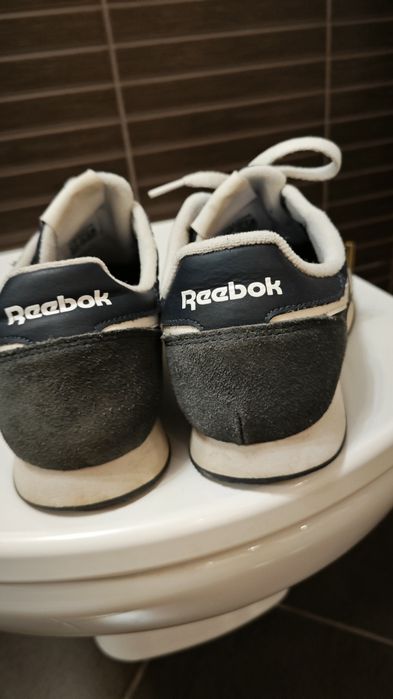 Buty sportowe Reebok miękkie granatowo-białe rozmiar 43