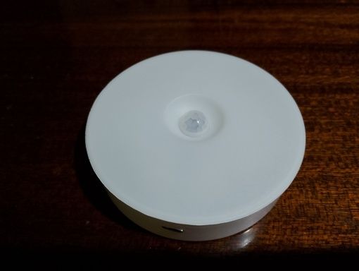 Светильник с датчиком движения 100грнаккумуляторный юсб