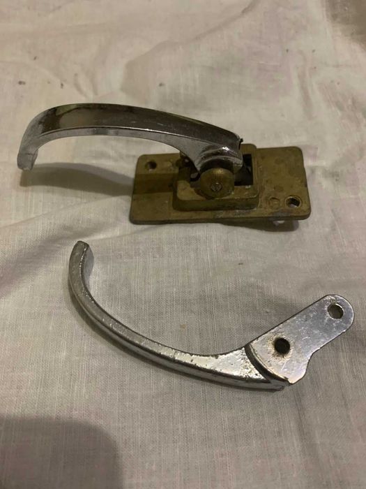 запчасти к ВАЗ вариатор тормозные колодки привод дворников шкворня