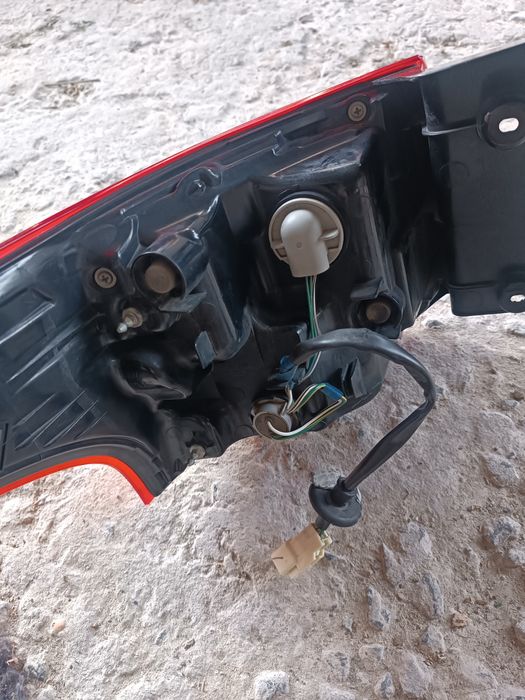 Задний стоп на Аутлендер