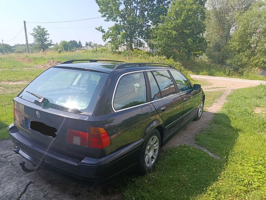 Samochód BME E39 2001r
