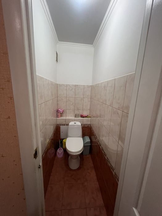 Продаж 4х кімнатної квартири в районі 8-9 школи