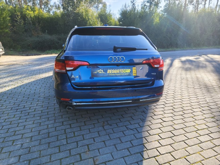 Audi A4 2.0 TDI salvado