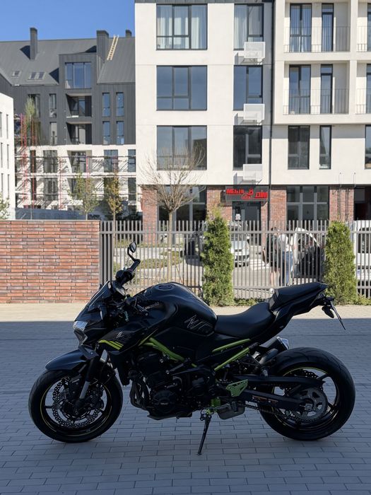 Продам  KAWASAKI Z 900 2023 рік
