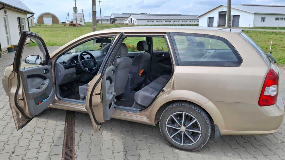Chevrolet Lacetti 2005  • 1.8 MT (122 л, с.)  •  SX