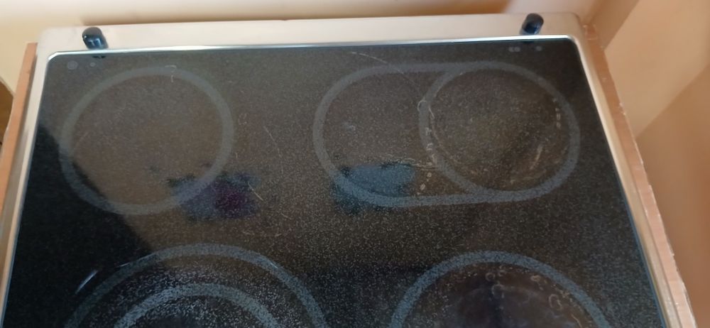 Продам плиту електро в гарному стані