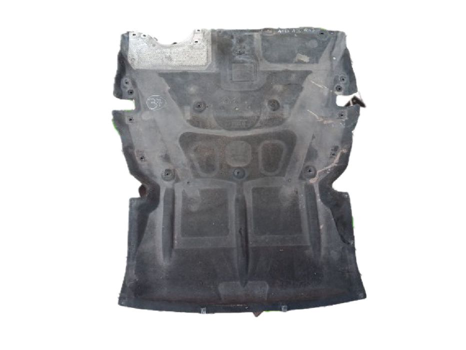 Blindagem inferior do motor AUDI A3 (8V1, 8VK)
