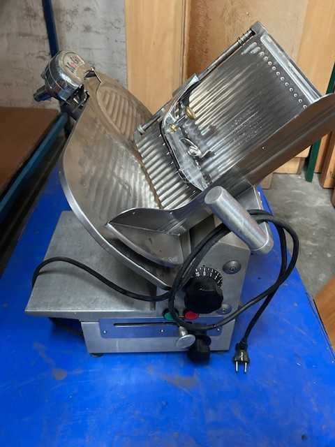 Krajalnica Ma-Ga 612 p półautomatyczna