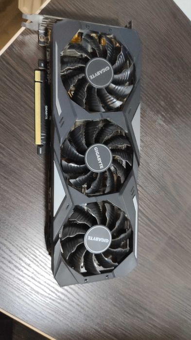 RTX 2070 SUPER gigabyte
