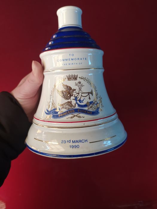 Garrafa de cerâmica comemorativa