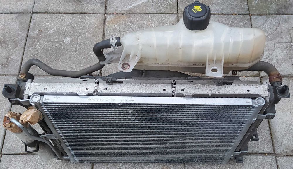 Komplet chłodnic klimatyzacja wentylator NISSAN NOTE E11 z 2010 roku ...