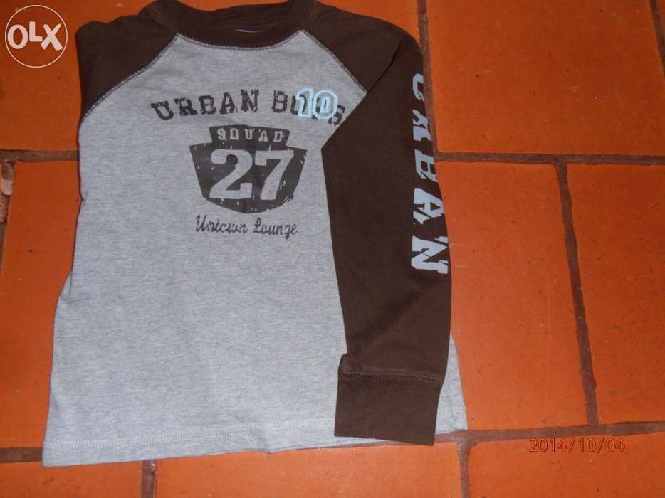 Roupa Menino 5-6 impecável desde