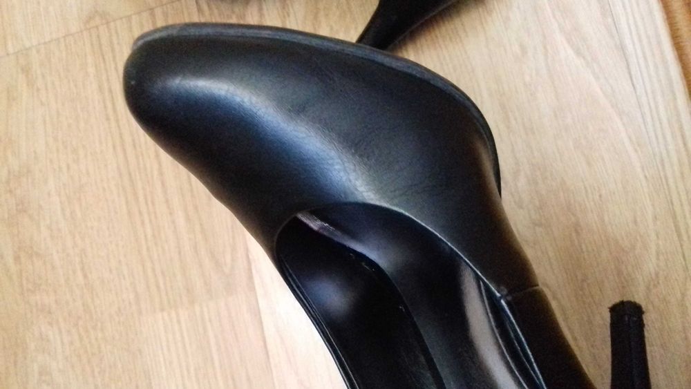 Czarne szpilki, rozmiar 37