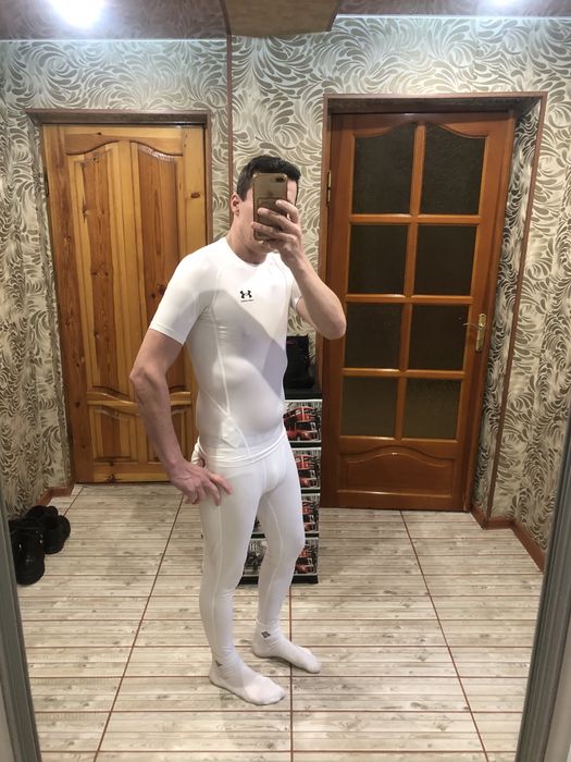 Компрессионная, термо футболка Under Armour