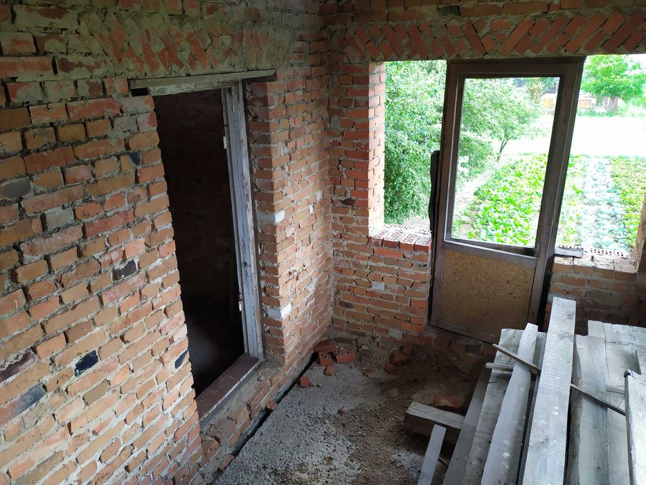 Незавершене будівництво