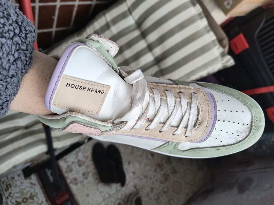 Продам 4-пары  оптом за 2000-грн