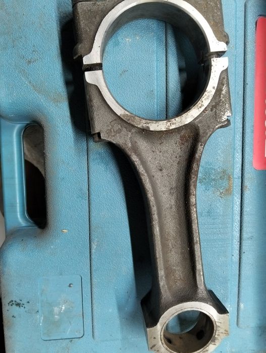 Продам шатуни нові