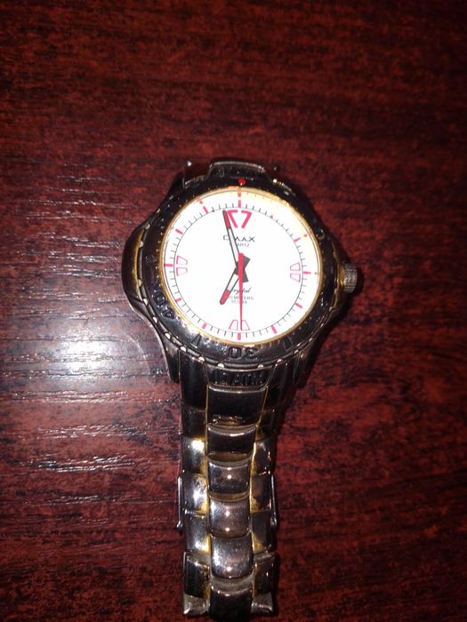 Часи наручні SPORT у робочому стані