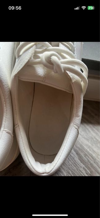 białe sneakersy / trampki