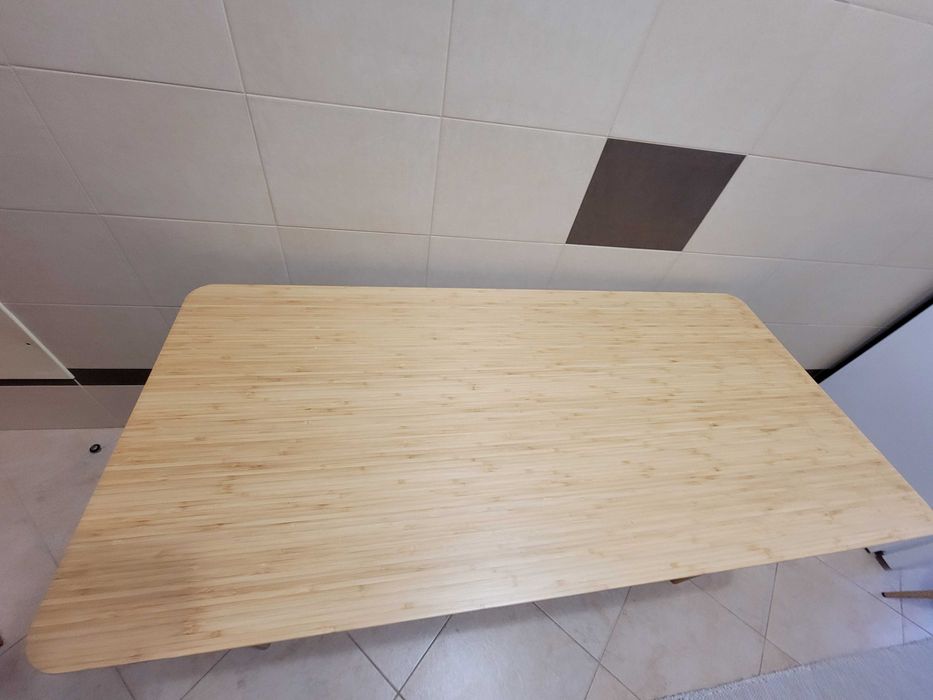 Mesa de cozinha /Secretária