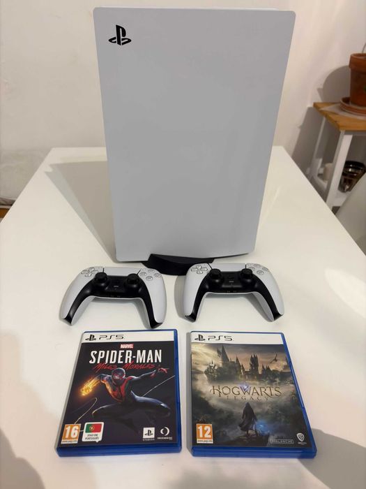 PS5 + 2 comandos + Hogwarts Legacy + Spider-Man Miles Morales