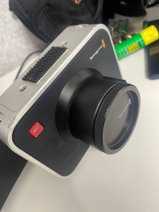 камера Blackmagic Cinema Camera (EF)