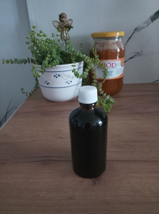 Propolis naturalny,pszczeli 100 ml. miód