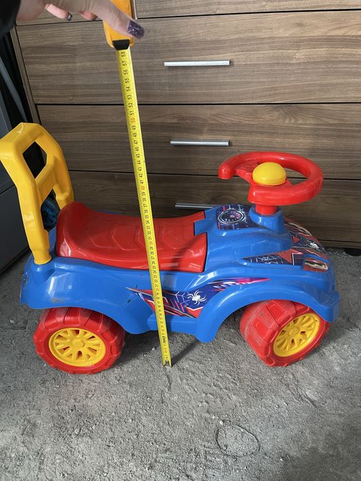 Каталка толокар машинка