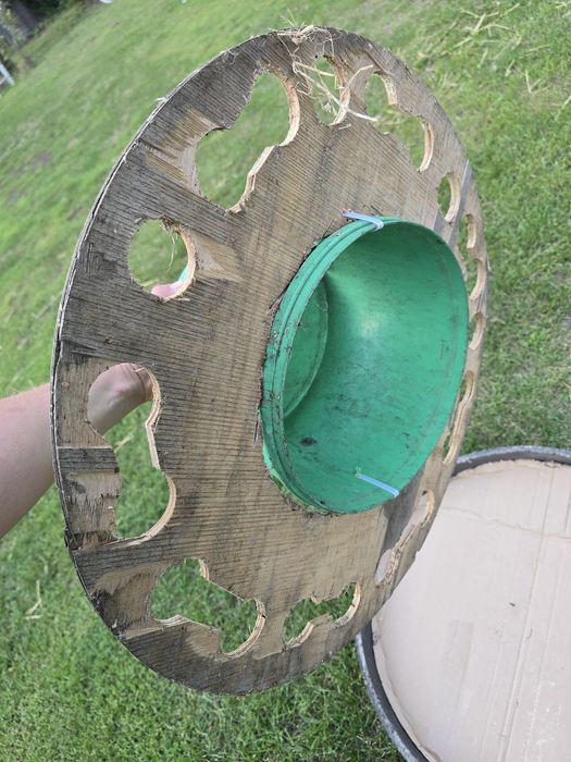 Karmidło paśnik dla drobiu kur ptaków ziarno 15kg