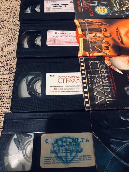vhs видеокассеты ужасы боевики комедии кассеты dvd лицензии