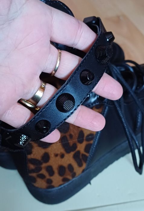 Świetne buty w panterkę.Nowe