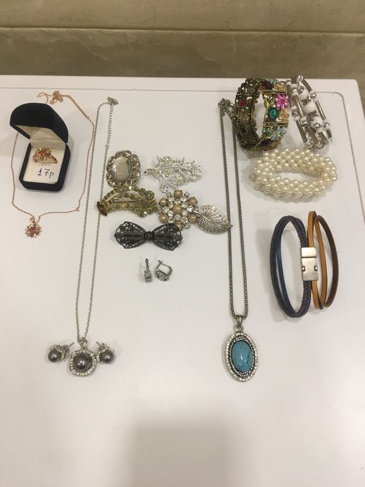 Наборы бижутерии