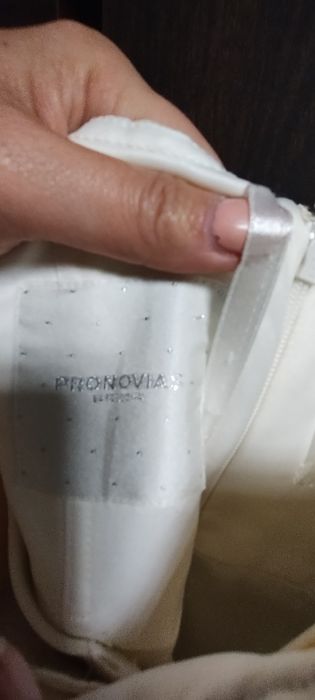 Suknia ślubna pronovias Barcelona 42/40