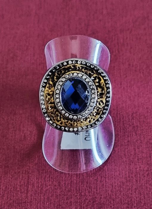 Anel bicolor, em aço, aspeto envelhecido com pedra oval azul. T17