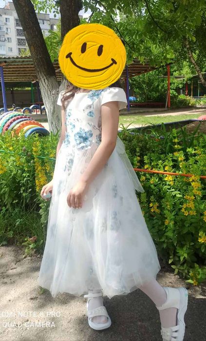 Сукня плаття на випускний у дитячий садок