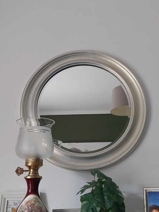 Espelho redondo em madeira | prateado | Ikea Songe | 70cm
Entrego em mãos apenas. Braga S. Vitor