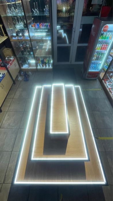 Вітрина острів для магазину