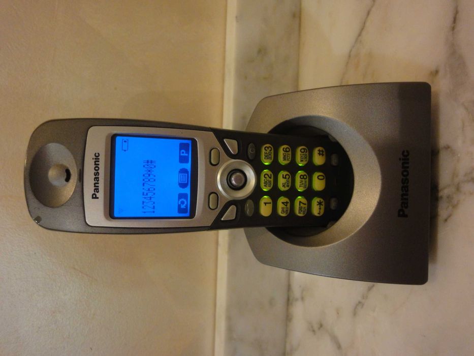 Цифровий бездротовий телефон Panasonic KX-TCD530RUM, Malaysia