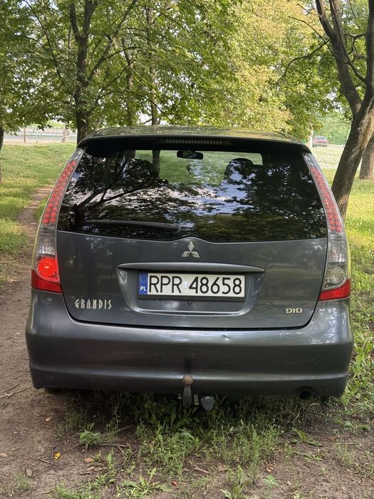 Продам Mitsubishi Grandis 2.0