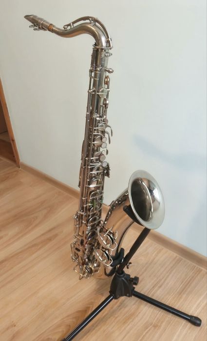 Saksofon tenorowy