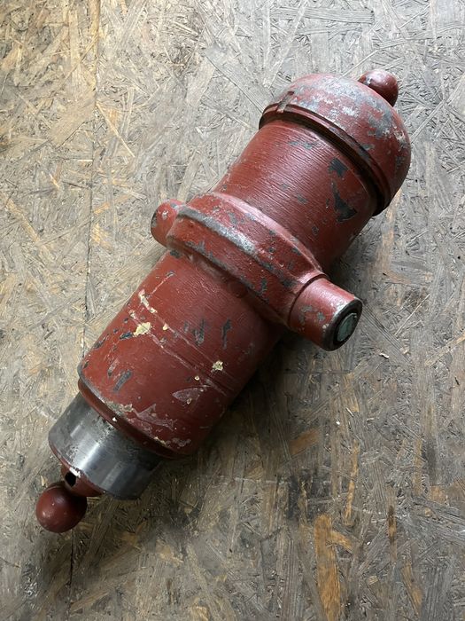Siłownik przyczepy 6-8 T