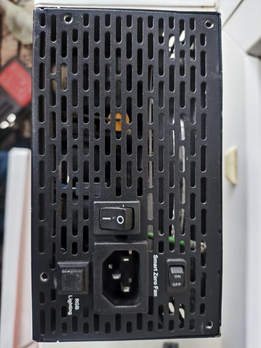 Блок живлення Thermaltake 750 W