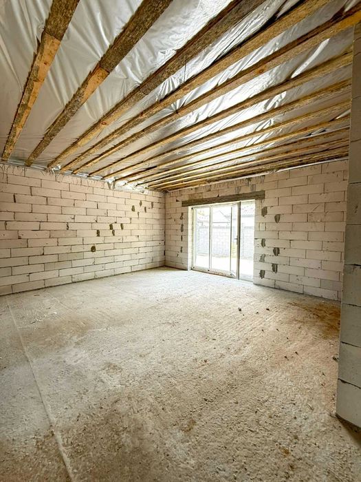 Кутовий готовий  таун  Ворзель