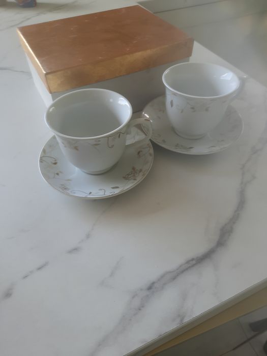 Zestaw filiżanek i talerzyków porcelana kalwaria nowe eleganckie