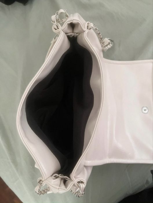 Bolsa de ombro branca. NUNCA USADA