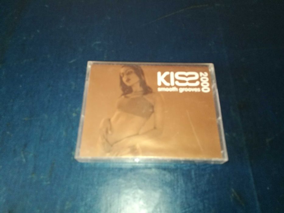 VARIOS - Kiss Smooth Grooves 2000	2XCASSETES ÁUDIO