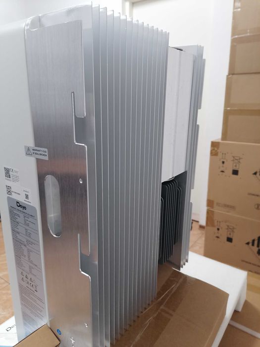 Інвертор гібридний 6kW Deye SUN-6K-SG05LP1-EU-AM2-P, однофазний 6кВт